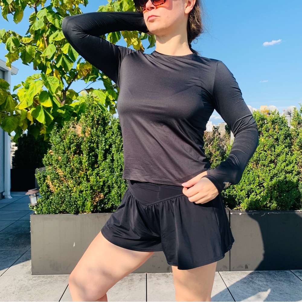 Tracksmith Runner Top Charcoal Black Embroidery Bunny